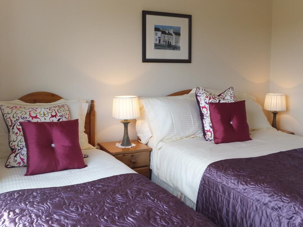 Rush Lake House Bed & Breakfast Clifden Room photo